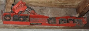 lot 20 image: Vintage Craftsman Sears Pipe Threading Set with Solid Ratchet & A Bench Mount Pipe Vise Craftsman No. 222