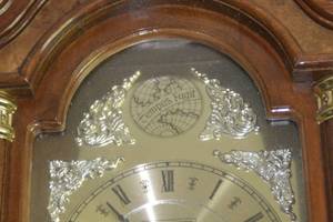 lot 54 image: Mantel Clock