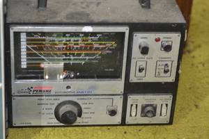 lot 60 image: Sears Super Penske Automotive Analyzer & General Electric CRO-3A Oscilloscope