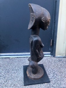 lot 35 image: Fantastic Early Hemba Female Ancestral Statue