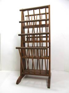 lot 18 image: Very Nice Mid Century Floor Standing MagazineBook Rack