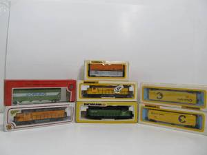 lot 27 image: Lot of Vintage NOS UNUSED HO Scale Train Cars - Bachmann