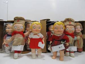 lot 55 image: Collection of Vintage Campbells Soup Advertising Dolls
