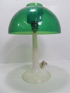 lot 74 image: Signed Retro Vintage 1960s-70s Green & White Plastic Table Lamp by Stylette