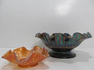 lot 97 image: 2 Early Carnival Glass Candy or Nut Bowls