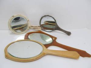 lot 100 image: 4 Vintage & Antique Hand Mirrors