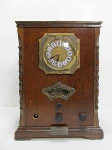 lot 103 image: Working Thomas Collection Edition Radio