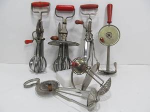 lot 220 image: Collection of Different Old 1930s era Egg Beaters