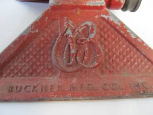 lot 162 image: Vintage BUCKNER Rain-Trol Metal Sprinkler 