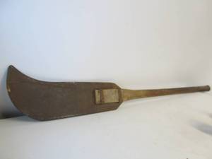 lot 191 image: Large Antique Primitive Curved Blade Tool - The Pender Brushkiller
