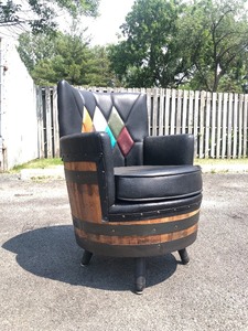 lot 252 image: Very Cool Vintage Retro Whiskey Barrel Swivel Chair by Brothers Furniture - Black wDiamond Pattern