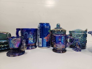 lot 262 image: Nice Lot of Vintage BluePurple Carnival Glass Pieces