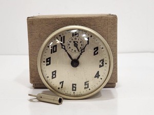 lot 311 image: Vintage 1930s era NEW HAVEN Automobile Dashboard Clock