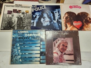 lot 323 image: Lot of Assorted Vintage Vinyl Records #7