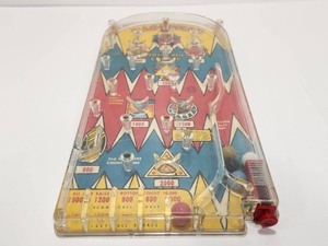 lot 306 image: Vintage MARX Bagatelle Pinball Game