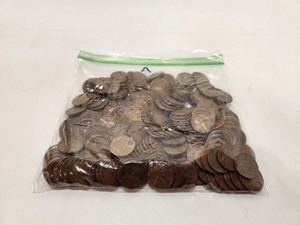 lot 351 image: Approx 250 Assorted Wheat Pennies - Lot A