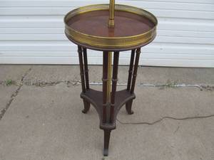 lot 385 image: Nice Mid Century Round 2 Tier Table And Lamp Combo