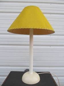 lot 386 image: Vintage Mid-Century Olympia Indoor  Outdoor Table Lamp