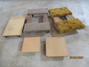 Lot of assorted size moving platfor...