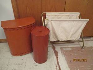 Lot of vintage hampers and laundry ...