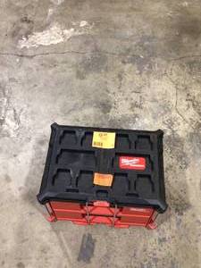 lot 10 image: Milwaukee PACKOUT 22 in. 2-Drawer Tool Box with Metal Reinforced Corners    Customer Returns See Pictures