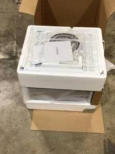 lot 12 image: Vissani 5000 BTU Window Air Conditioner    Customer Returns See Pictures