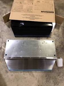 lot 30 image: Lot of assorted  Range Hoods Customer Returns See Pictures