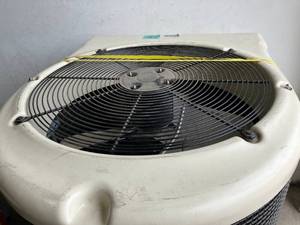 lot 21 image: Pentair UltraTemp 127,000 BTU Heat Pump 230V Single Phase