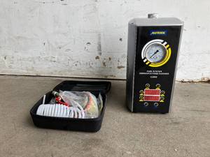 lot 45 image: Autool Auto-Injector Cleaner Free Disassembly EFI Throttle Flushing Tools