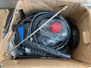 lot 99 image: AR Blue Clean Bluemaxx 3000 PSI 1.3-Gallon-GPM Cold Water Electric Pressure Washer