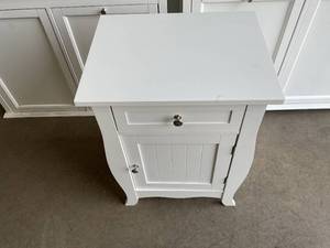 lot 128 image: LOT OF THREE White Cabinets