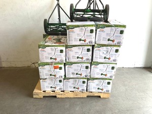 lot 131 image: LOT OF 20 Scotts 16 in. Manual Walk Behind Push Reel Lawn Mowers