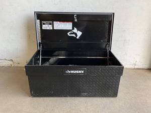 lot 141 image: Husky 40.8 in. Matte Black Aluminum Full Size Chest Truck Tool Box