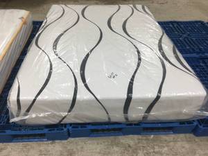 lot 17 image: Brand New Sound Sleep 13 Advanced Gel Medium Firm Memory Foam Queen Mattress