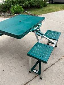 lot 30 image: Portable Camping Picnic Table