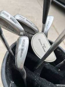 lot 33 image: Wilson Golf Clubs & Nautic Lite Golf Bag
