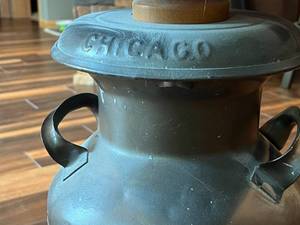 lot 19 image: Vintage Milk Can Floor Lamp