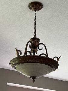 lot 23 image: Lot of 3 Hanging Ceiling Lights