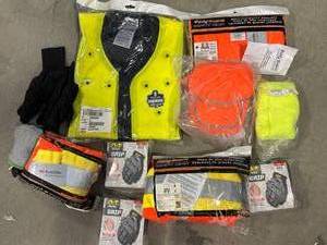 lot 33 image: Lot of New Hi-Vis Clothing