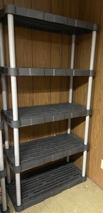 lot 91 image: Rubbermaid Plastic Shelving Unit