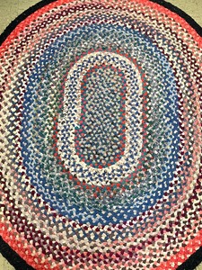 lot 100 image: Beautiful Vintage Braided Rug