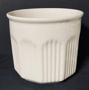 lot 119 image: Three White Planters