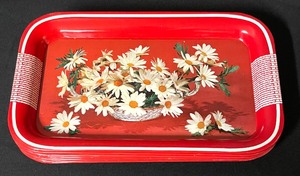 lot 121 image: Vintage Metal Pinecone and Floral Trays