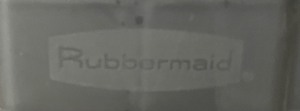 lot 122 image: Rubbermaid Shelf