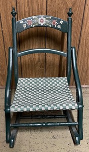 lot 123 image: Darling Vintage Childrens Norwegian Rosemaling Hand Painted Folding Rocking Chair