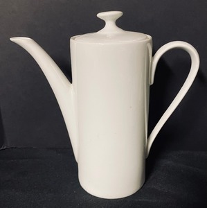 lot 126 image: Porcelana Brasil Tea Service for 6