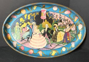 lot 127 image: Seven Vintage Metal Trays