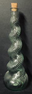 lot 128 image: Clear and Green Glass Grouping