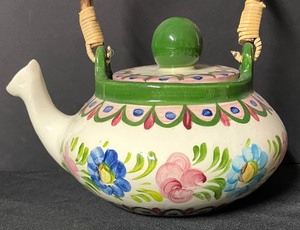 lot 131 image: Gorgeous Hand Painted Teapot