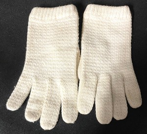 lot 132 image: Six Pairs of Vintage White Gloves